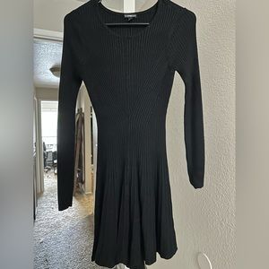 Black ribbed dress